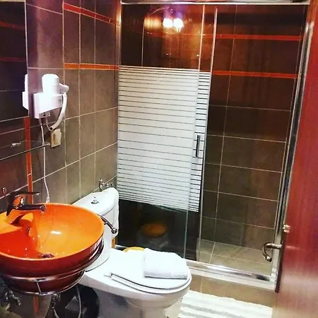 Elizabeth Aparthotel 2*