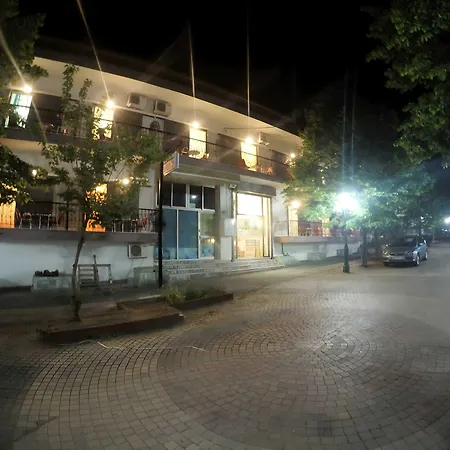 Elizabeth Aparthotel